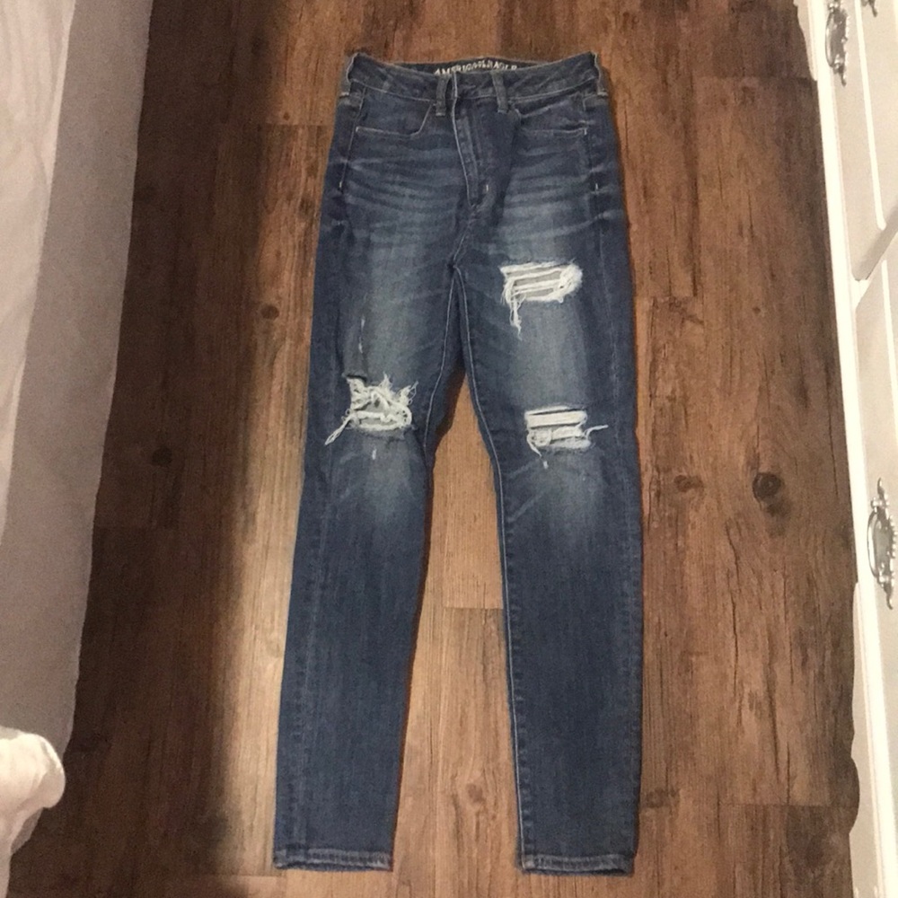 Distressed High Waisted American Eagle Jeans
